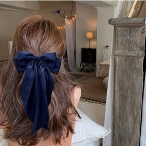 Elegant Navy Blue Hair Bow